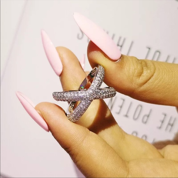 New Women’s 925 Silver Sapphire wedding Ring - Picture 3 of 3